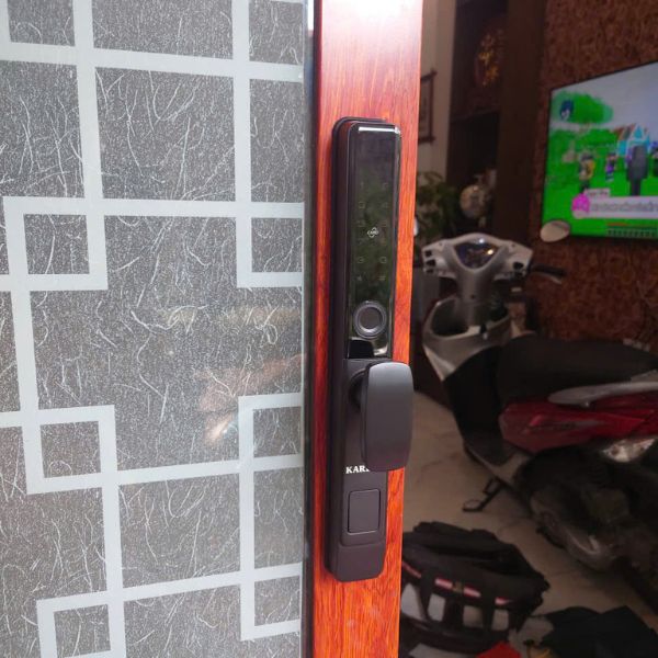 Khóa cửa lùa vân tay Kardos SmartLock A109 TN Đen
