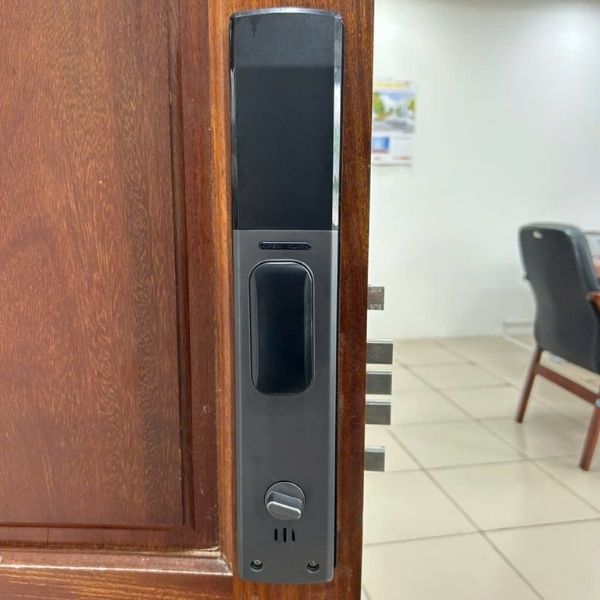 Khóa cửa vân tay Kardos SmartLock A15 - phụ kiện