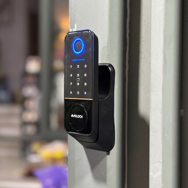 Khóa cửa cổng thông minh AVOLOCK AG 47 chính hãng