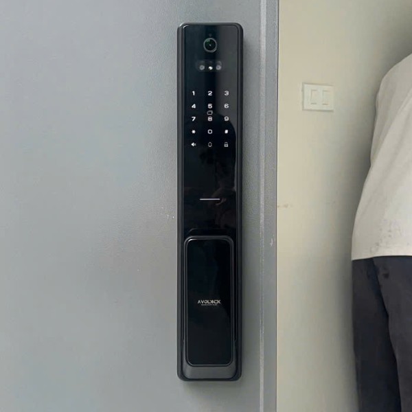 Khóa cửa vân tay Avolock AL 82FRVT Face 3D