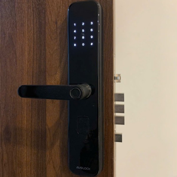 Khóa cửa vân tay Avolock AV65 R