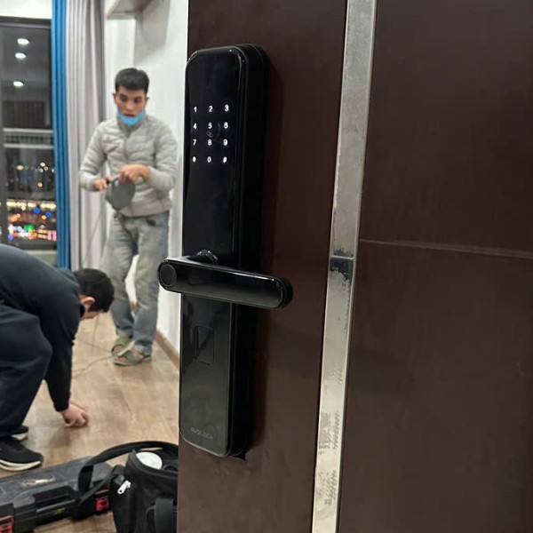 Khóa cửa vân tay Avolock AV65 R