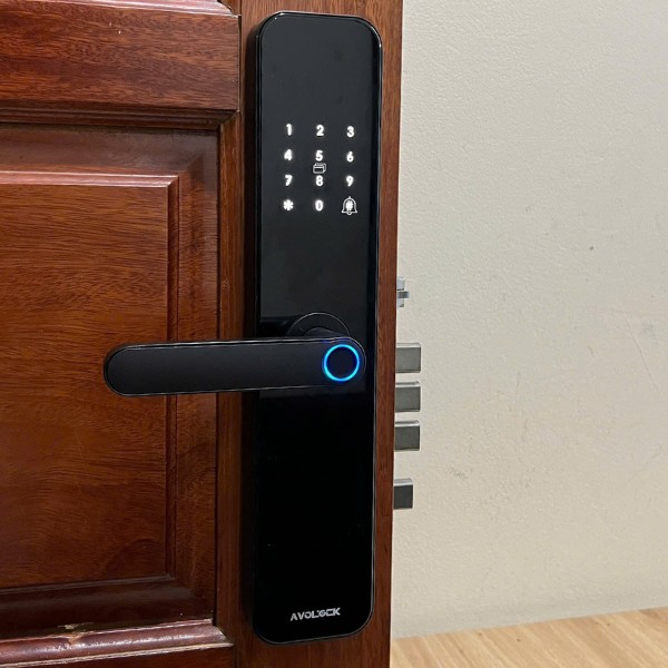 Khóa cửa vân tay Avolock AV68 app wifi