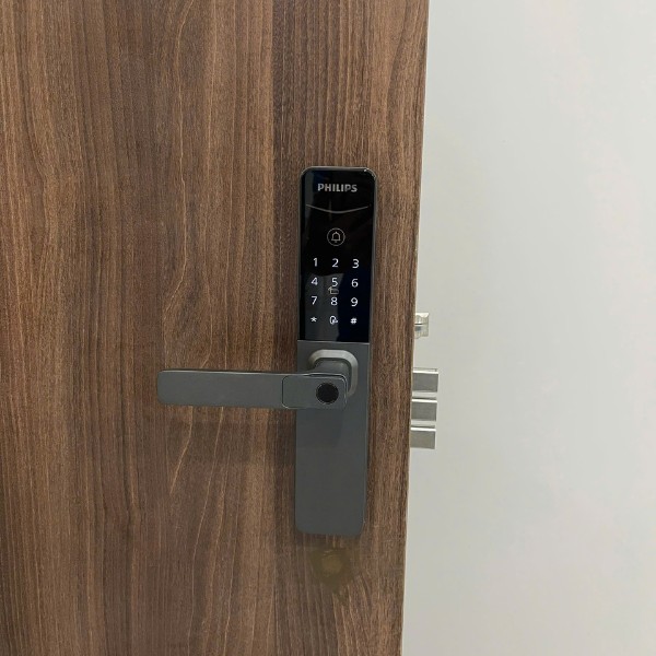 Khóa cửa vân tay Philips DDL615 5HBS