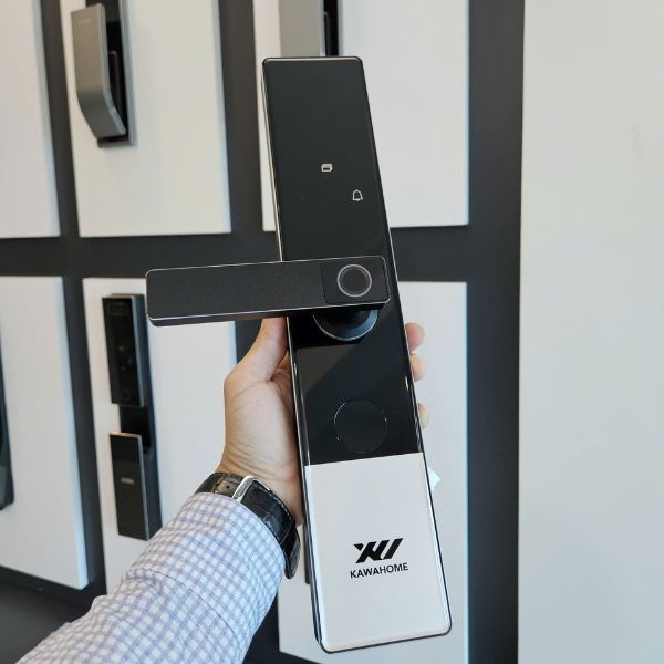 Khóa cửa vân tay Kawa K308 - mặt sau