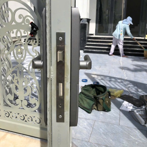 Khóa cửa nhôm Kassler KL599TD Plus chống nước 2 mặt