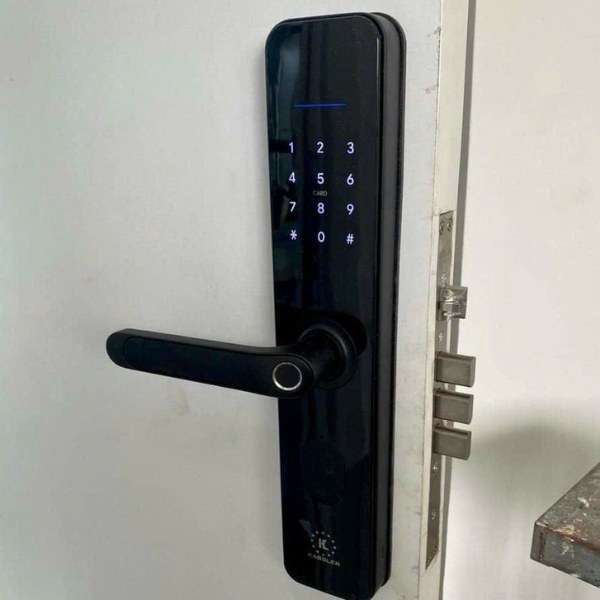 Khóa cửa vân tay Kassler KL696 Black, App Wifi, chống nước IP68