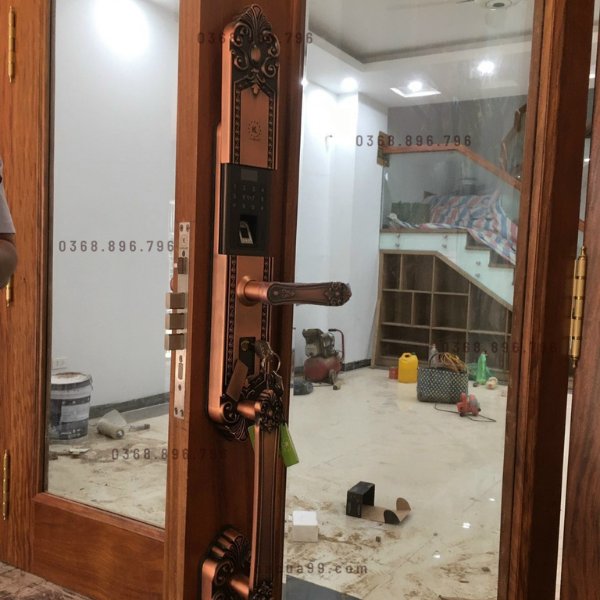 Khóa cửa vân tay tân cổ điển Kassler KL 979R
