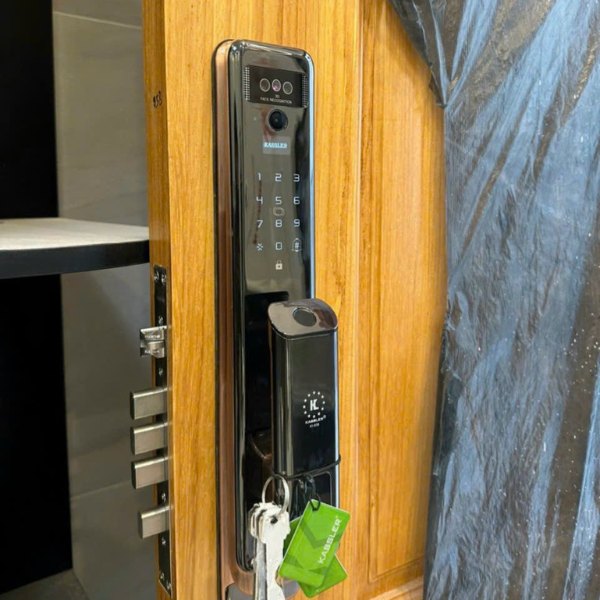 Khóa cửa vân tay Kassler KL838 Face ID 