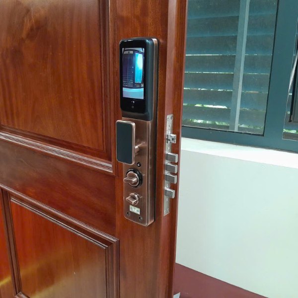Khóa cửa vân tay Kassler KL838 Face ID 