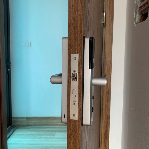 Khóa cửa vân tay Kawa K208