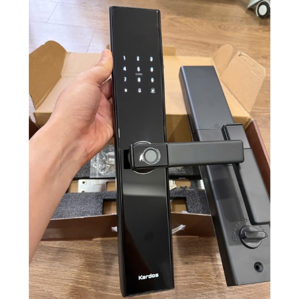 Khóa cửa vân tay Kardos SmartLock Q1 Đen - chi tiết