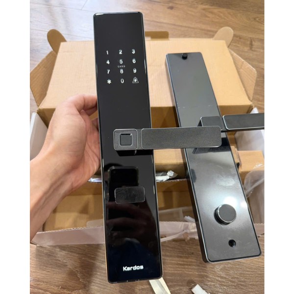 Khóa cửa vân tay Kardos SmartLock Q5 CNC Đen - thông số kỹ thuật